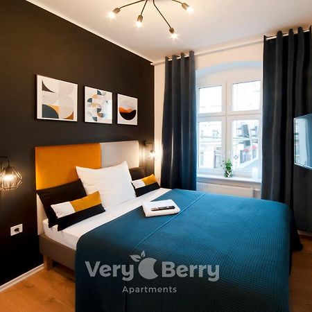 Very Berry - Glogowska 35A - Mtp Apartments - Self Check In 24H Poznan Bagian luar foto
