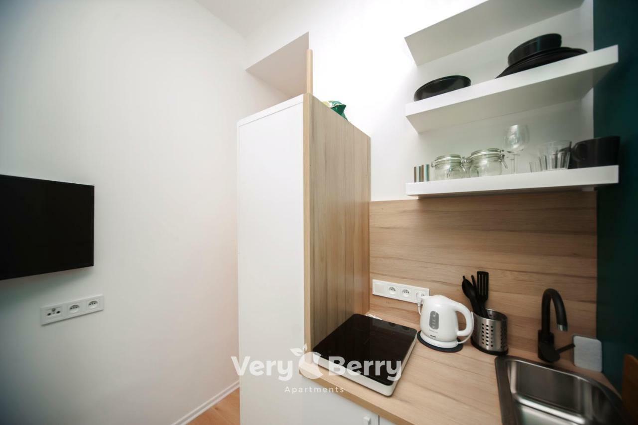 Very Berry - Glogowska 35A - Mtp Apartments - Self Check In 24H Poznan Bagian luar foto