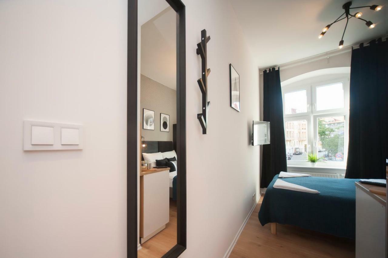 Very Berry - Glogowska 35A - Mtp Apartments - Self Check In 24H Poznan Bagian luar foto