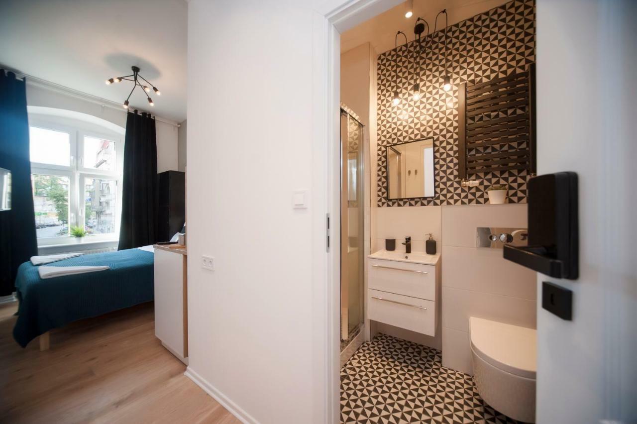 Very Berry - Glogowska 35A - Mtp Apartments - Self Check In 24H Poznan Bagian luar foto