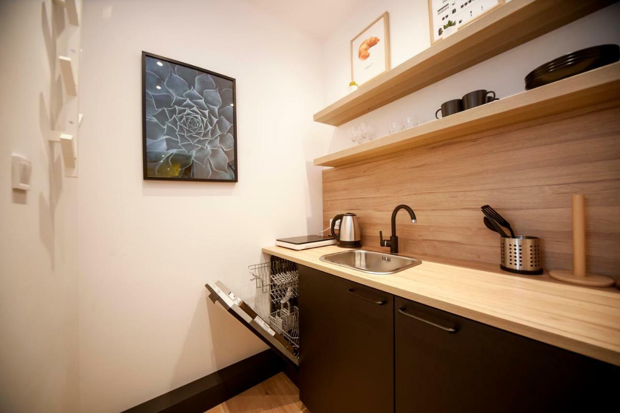 Very Berry - Glogowska 35A - Mtp Apartments - Self Check In 24H Poznan Bagian luar foto