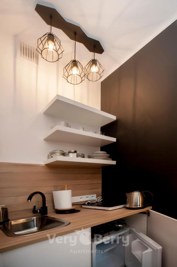 Very Berry - Glogowska 35A - Mtp Apartments - Self Check In 24H Poznan Bagian luar foto