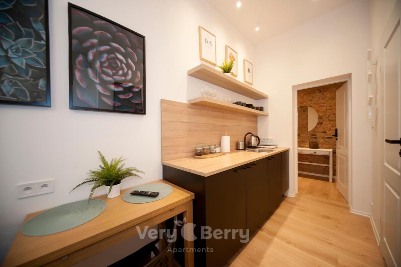 Very Berry - Glogowska 35A - Mtp Apartments - Self Check In 24H Poznan Bagian luar foto