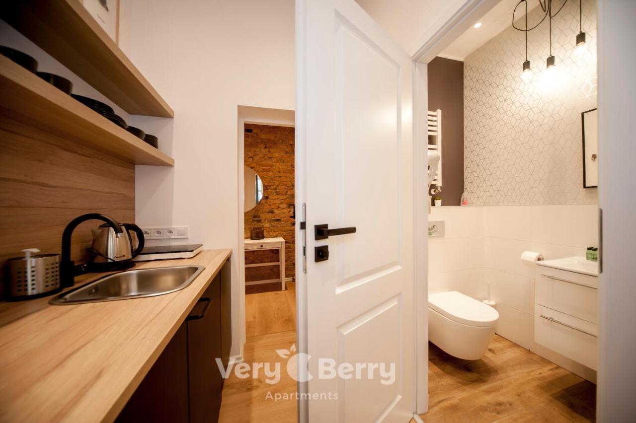 Very Berry - Glogowska 35A - Mtp Apartments - Self Check In 24H Poznan Bagian luar foto